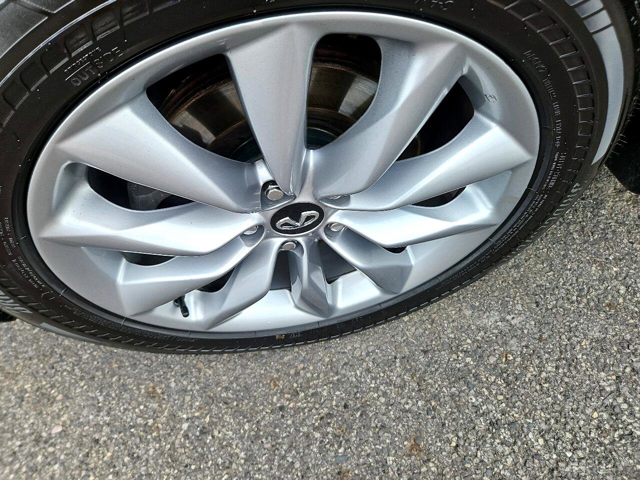 Used 2021 INFINITI QX50 Essential w/ Convenience Package image 10