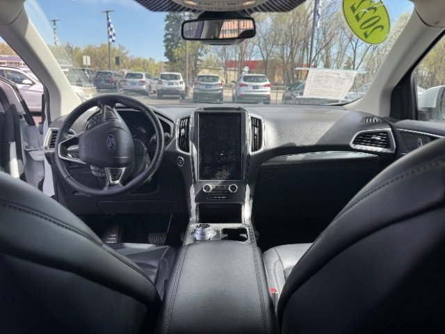 Used 2022 Ford Edge SEL image 16