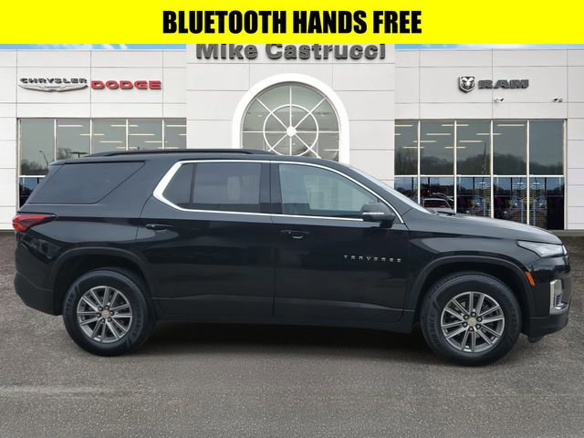 Used 2023 Chevrolet Traverse LT image 3