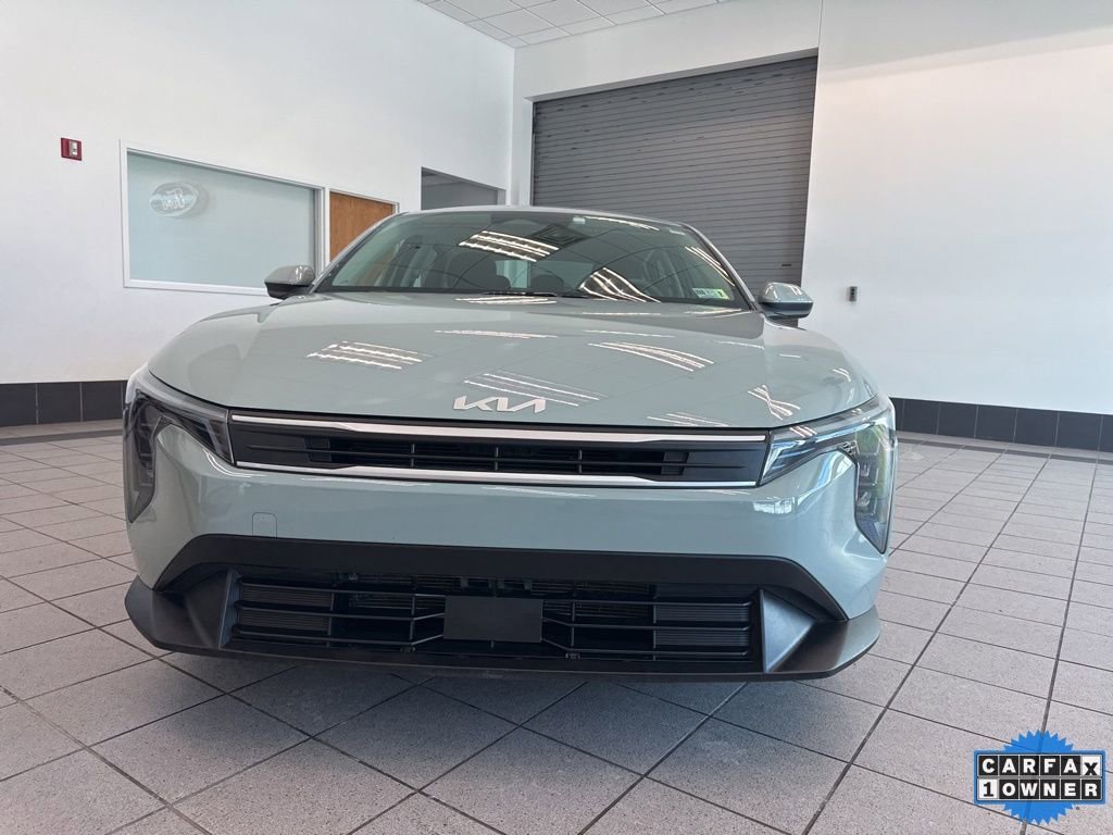 Used 2025 Kia K4 LXS image 2