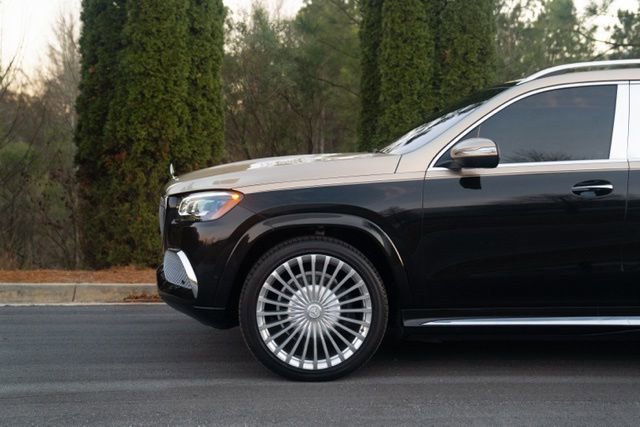 Used 2021 Mercedes-Benz Maybach GLS 600 4MATIC image 5