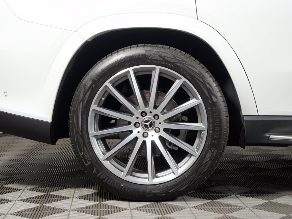 Certified 2025 Mercedes-Benz GLS 580 4MATIC image 11