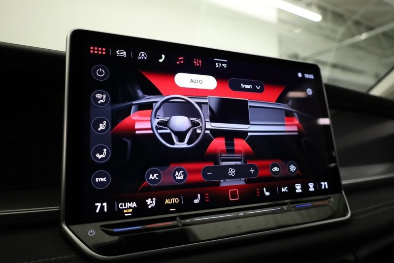 New 2026 Volkswagen Tiguan SE AWD/4WD image 18
