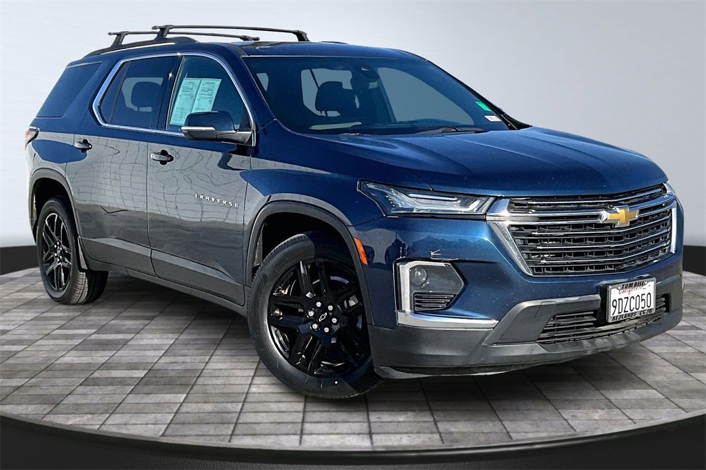 Used 2023 Chevrolet Traverse LT image 37