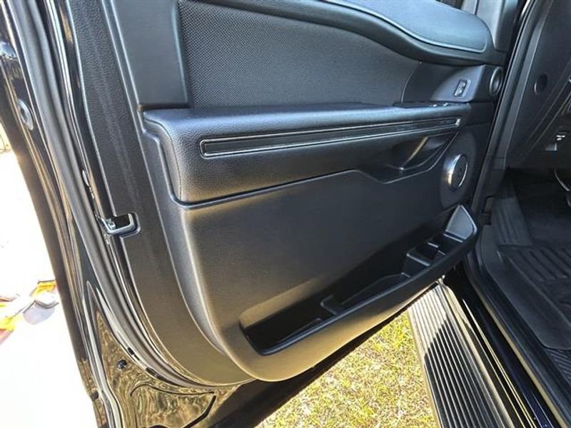 Used 2021 Ford Expedition XL image 22