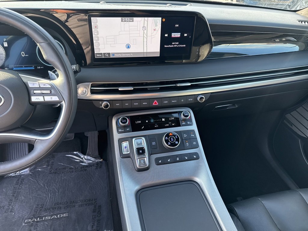 Used 2024 Hyundai Palisade Calligraphy image 11