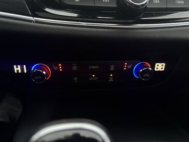 Used 2021 Buick Enclave Essence w/ Sound and Sites Package image 25