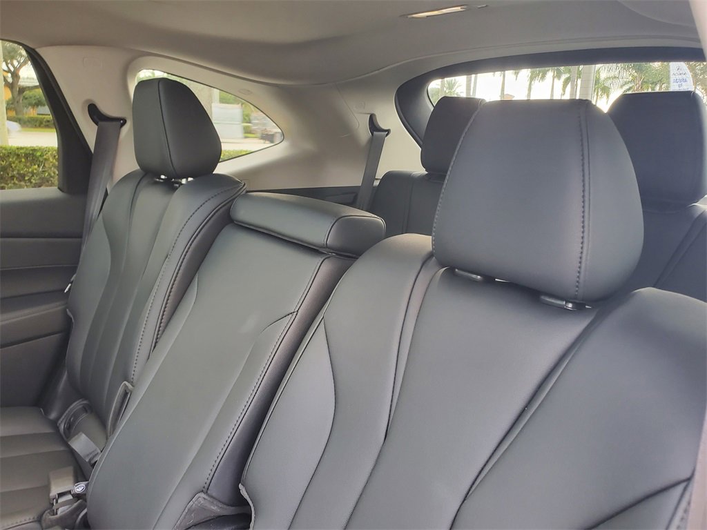 Used 2025 Acura MDX SH-AWD image 13