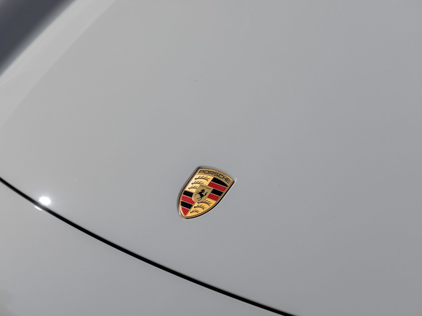 New 2026 Porsche Macan Electric RWD image 16