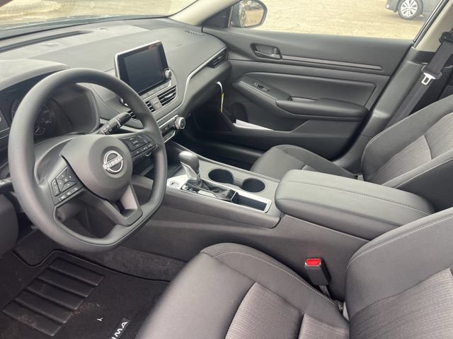 New 2025 Nissan Altima 2.5 S FWD image 18