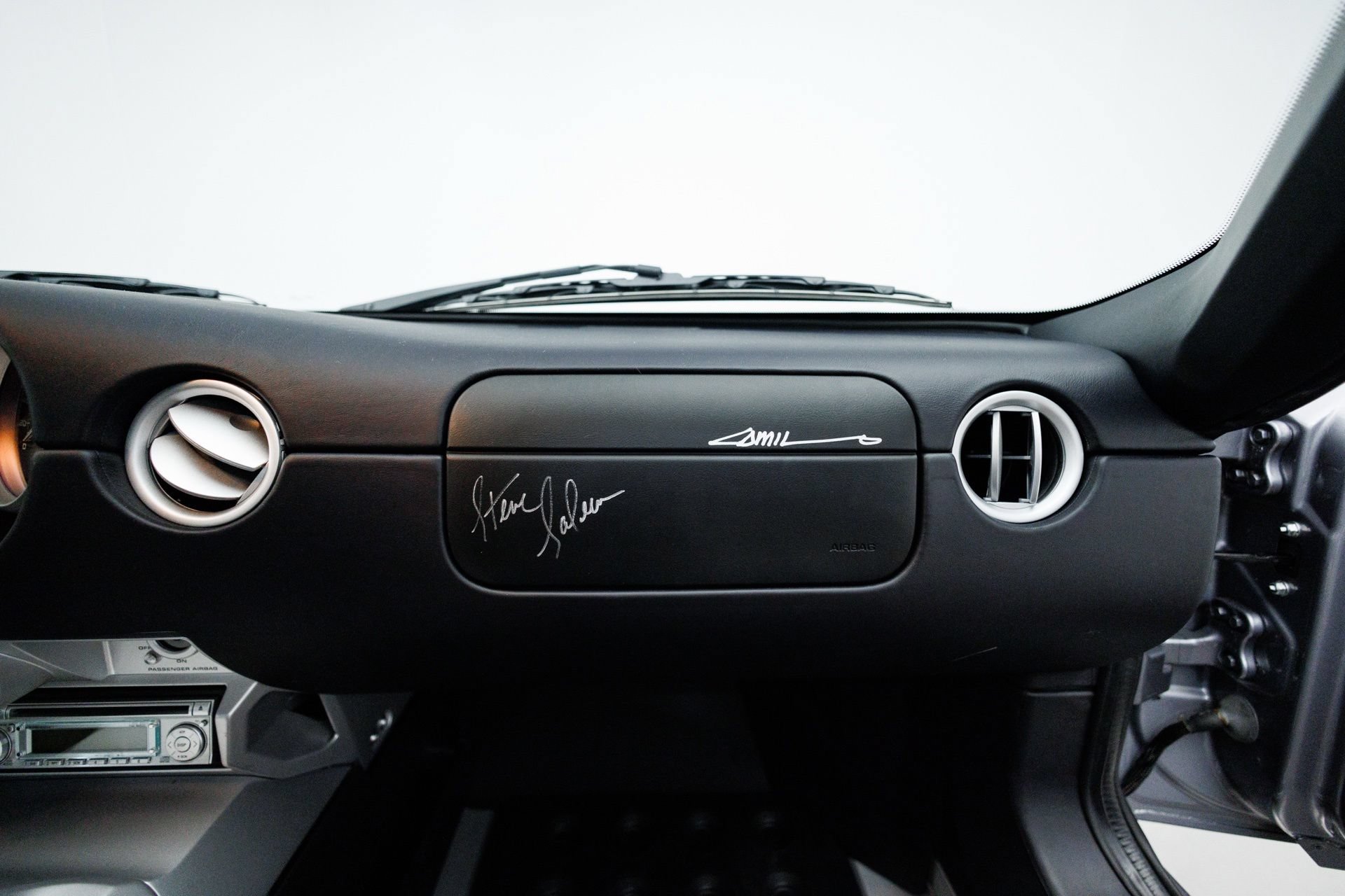 Used 2006 Ford GT RWD image 45