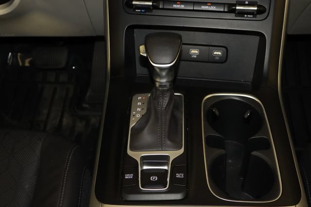 Used 2023 Kia Carnival LX FWD image 29