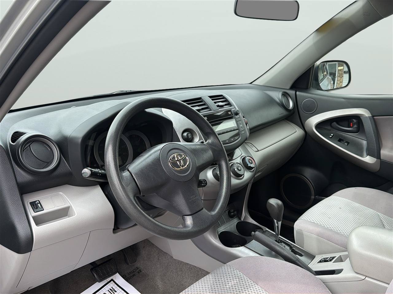 Used 2008 Toyota RAV4 4WD image 10