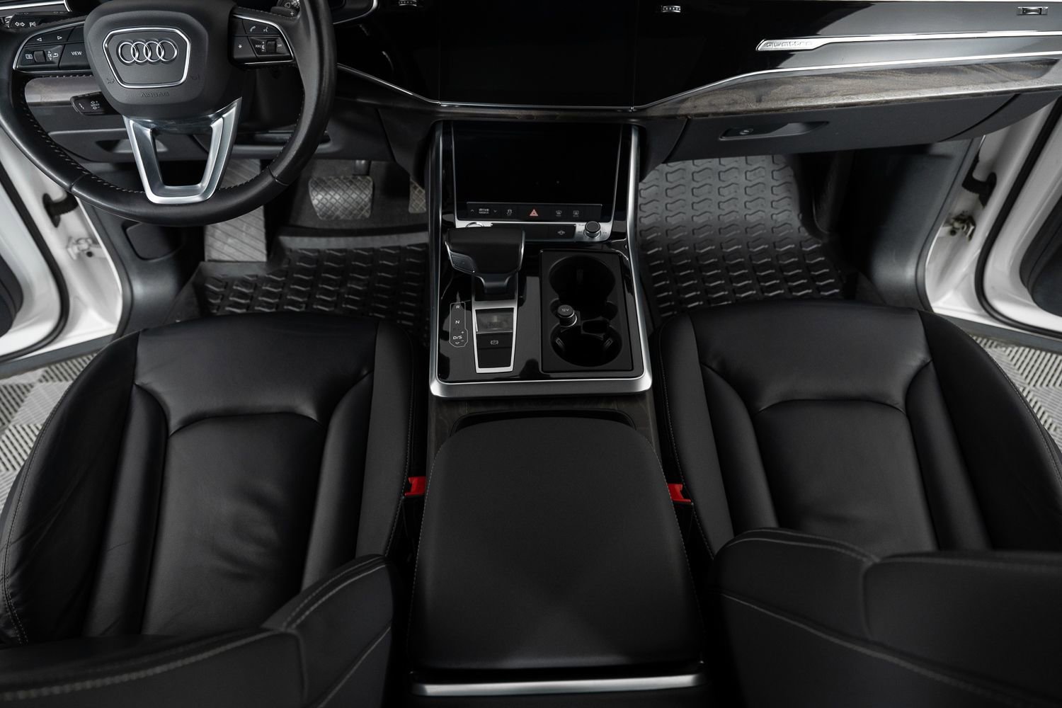 Used 2019 Audi Q8 Premium w/ Convenience Package image 40