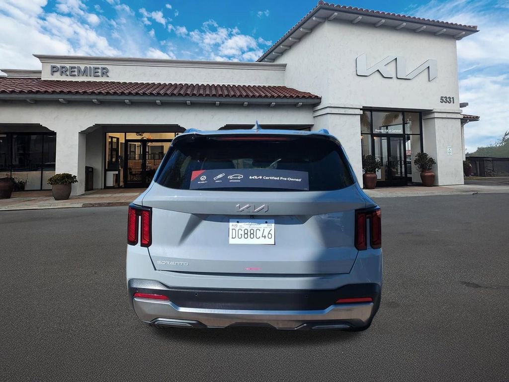 Certified 2025 Kia Sorento S image 7