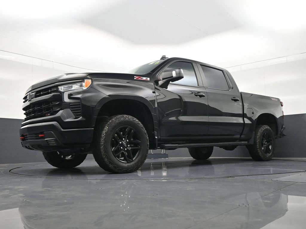Used 2023 Chevrolet Silverado 1500 LT Trail Boss w/ LT Trail Boss Premium Package AWD/4WD image 29