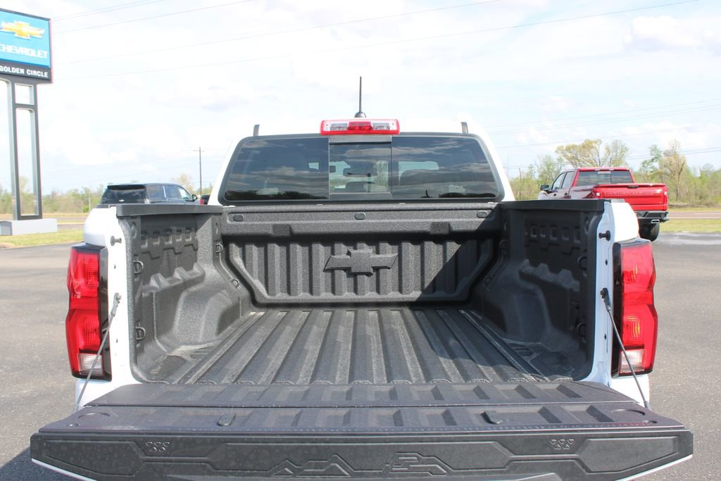 New 2026 Chevrolet Colorado ZR2 AWD/4WD image 17