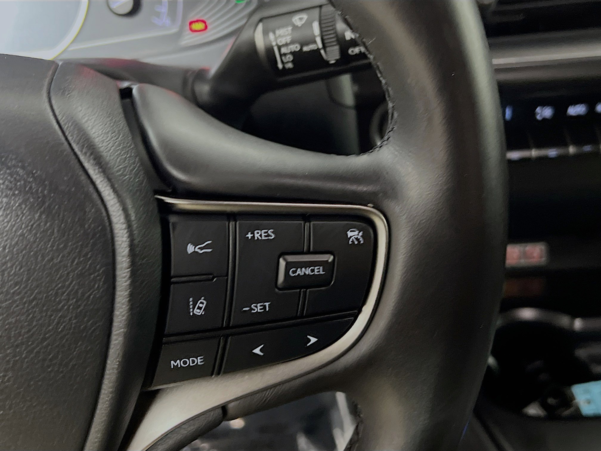 Used 2024 Lexus UX 250h 250h Premium image 20