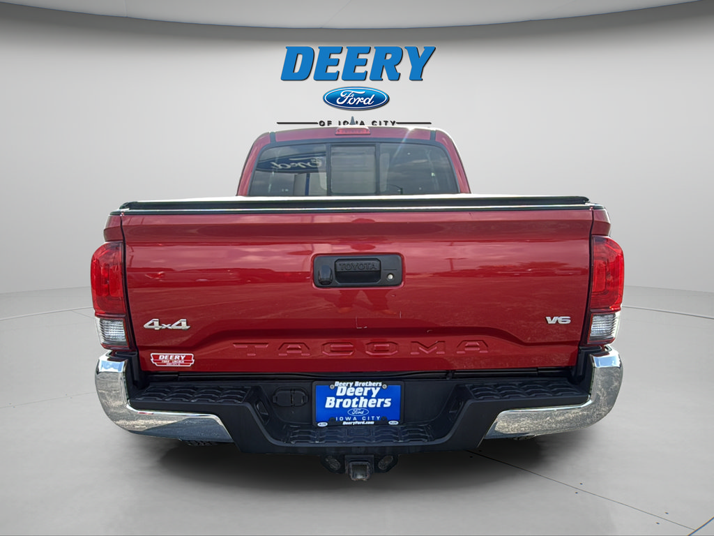 Used 2021 Toyota Tacoma SR5 AWD/4WD image 5