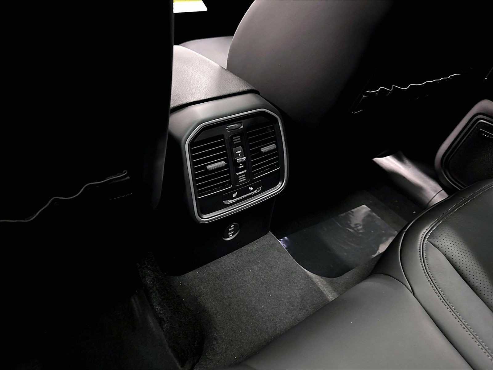 New 2026 Porsche Macan S AWD/4WD image 24