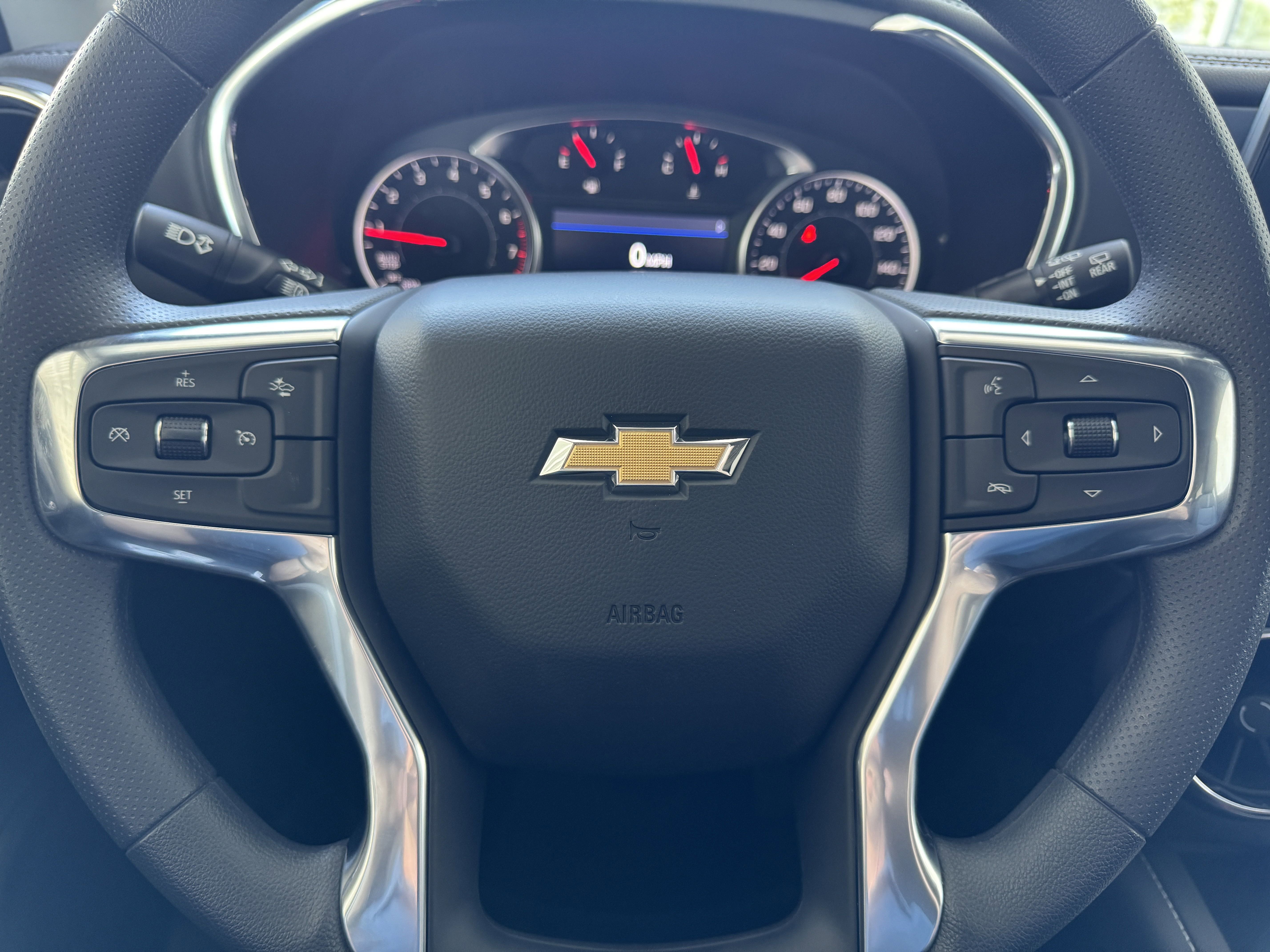 New 2025 Chevrolet Blazer LT w/ Midnight/Sport Edition image 25