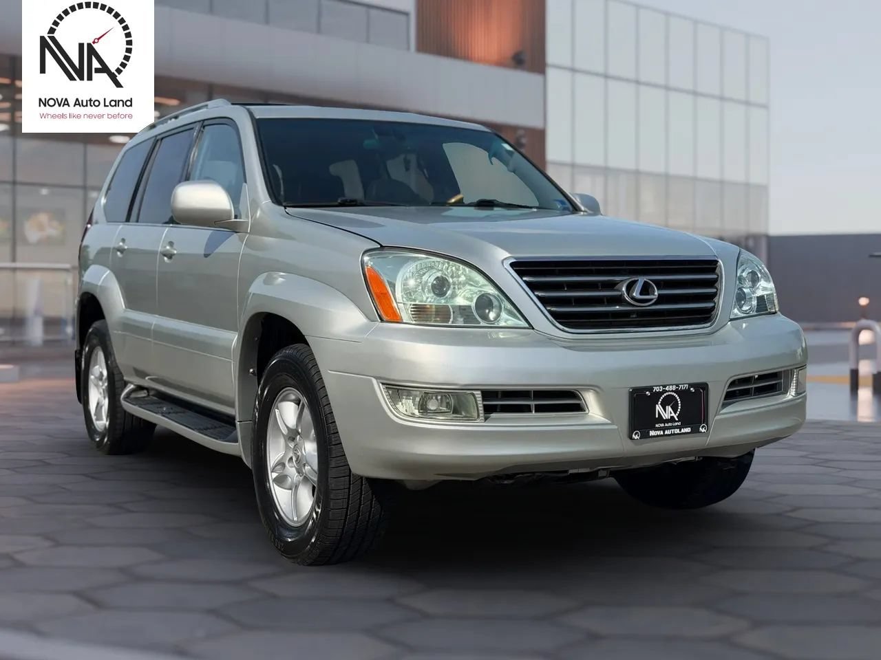 Used 2005 Lexus GX 470 AWD/4WD image 3