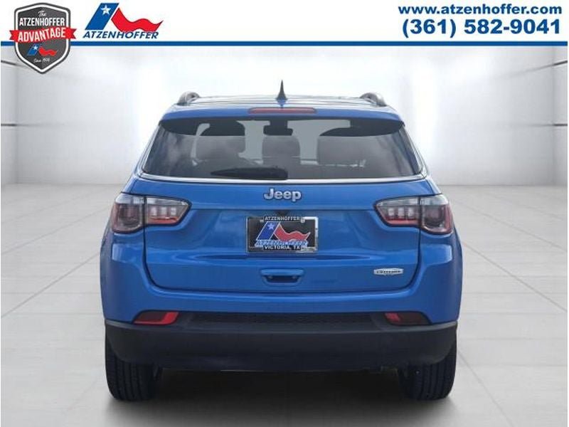 Used 2022 Jeep Compass Latitude FWD image 4
