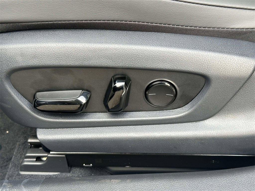 New 2025 Lexus ES 350 350 image 18