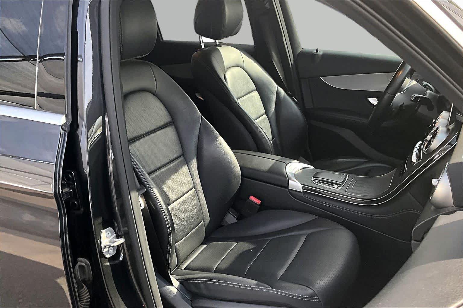 Used 2021 Mercedes-Benz GLC 300 image 9