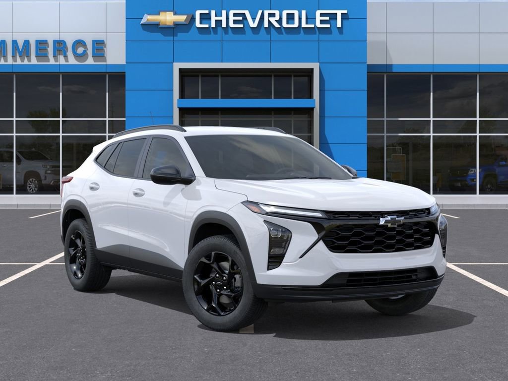 New 2026 Chevrolet Trax LT w/ Midnight Edition FWD image 8