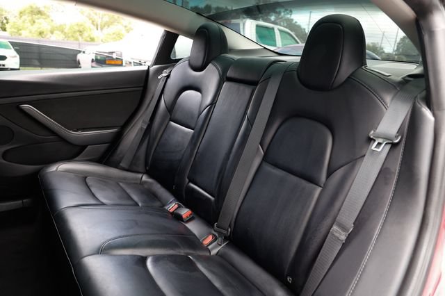 Used 2022 Tesla Model 3 Standard Range RWD image 11