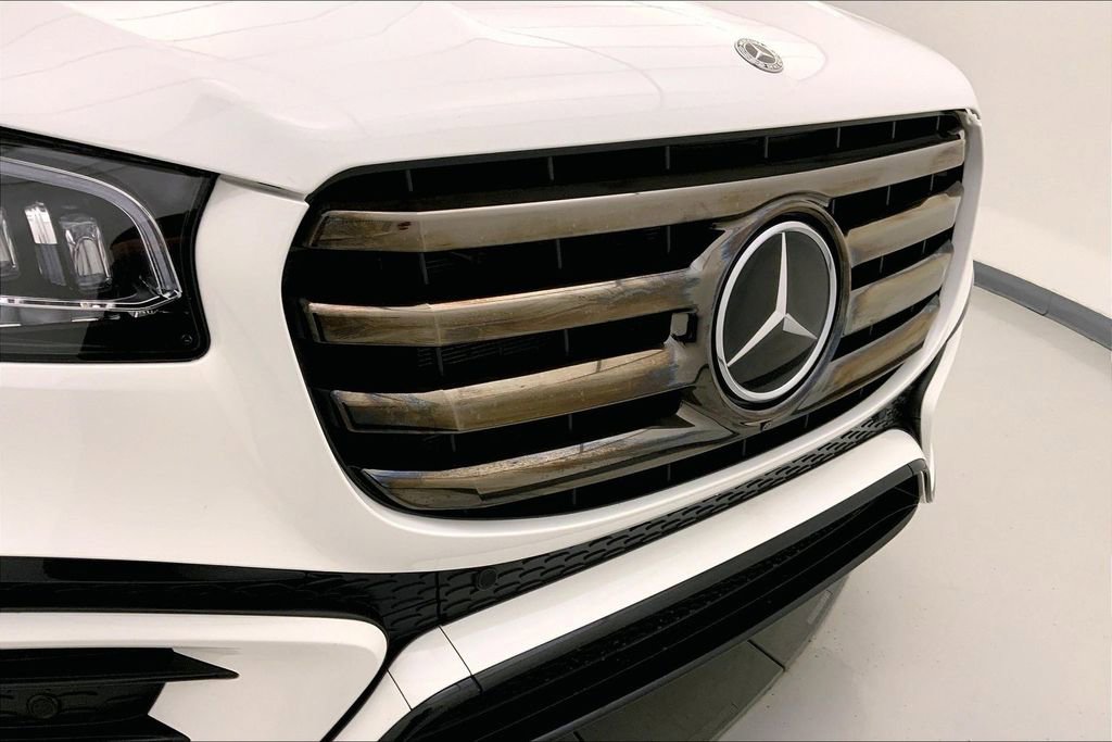 Used 2024 Mercedes-Benz GLS 450 4MATIC image 29