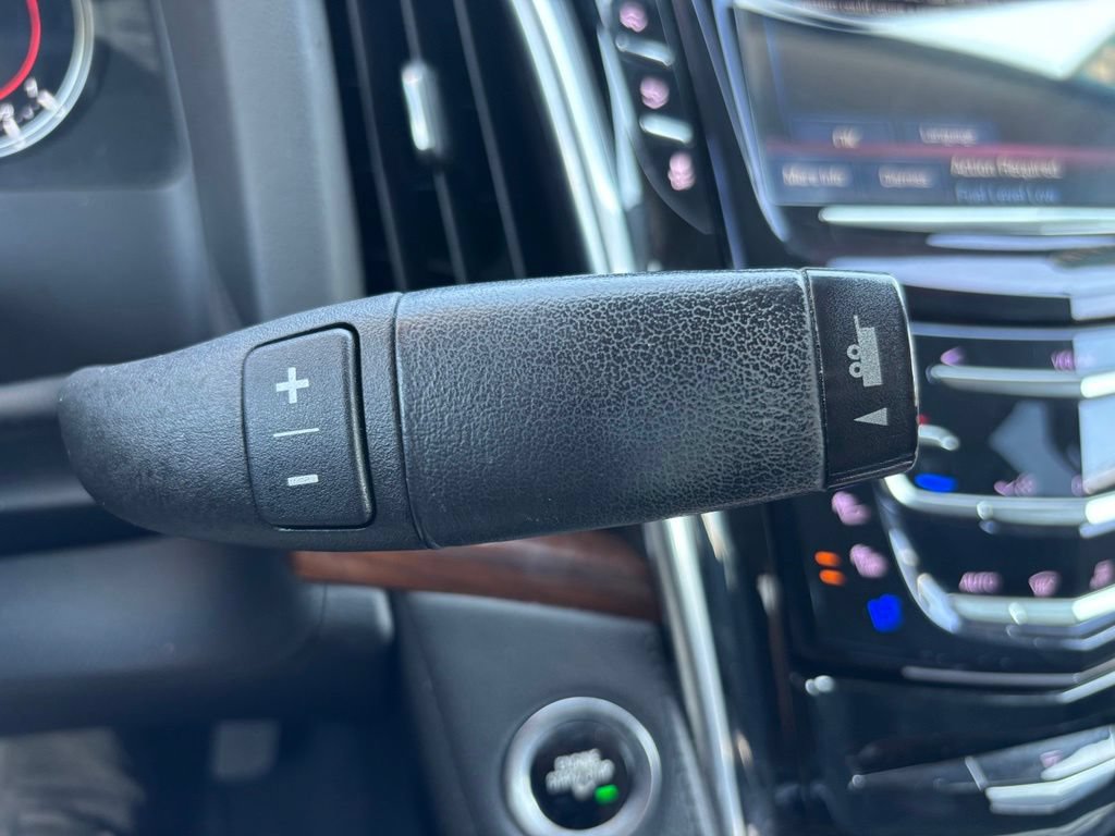 Used 2020 Cadillac Escalade 2WD image 36