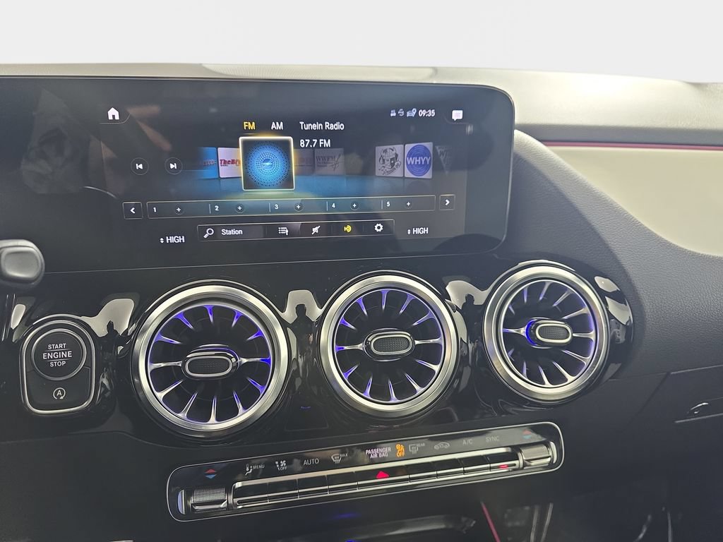Used 2023 Mercedes-Benz GLA 45 AMG 4MATIC image 23
