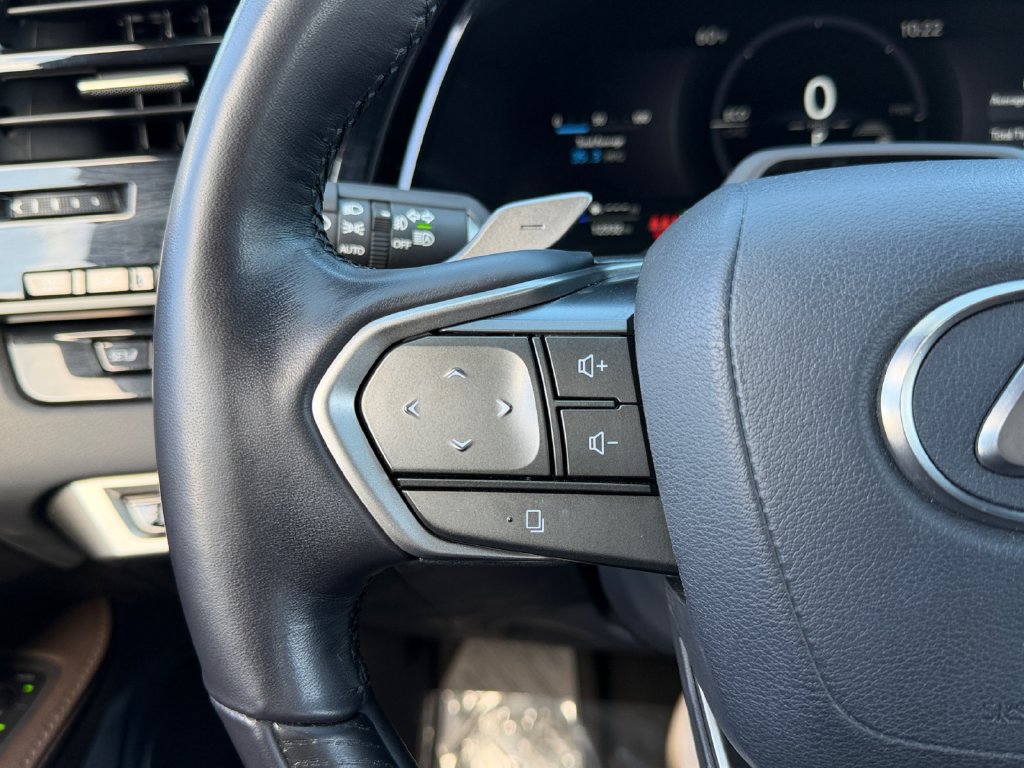 Certified 2025 Lexus RX 450h AWD w/ Convenience Package image 19