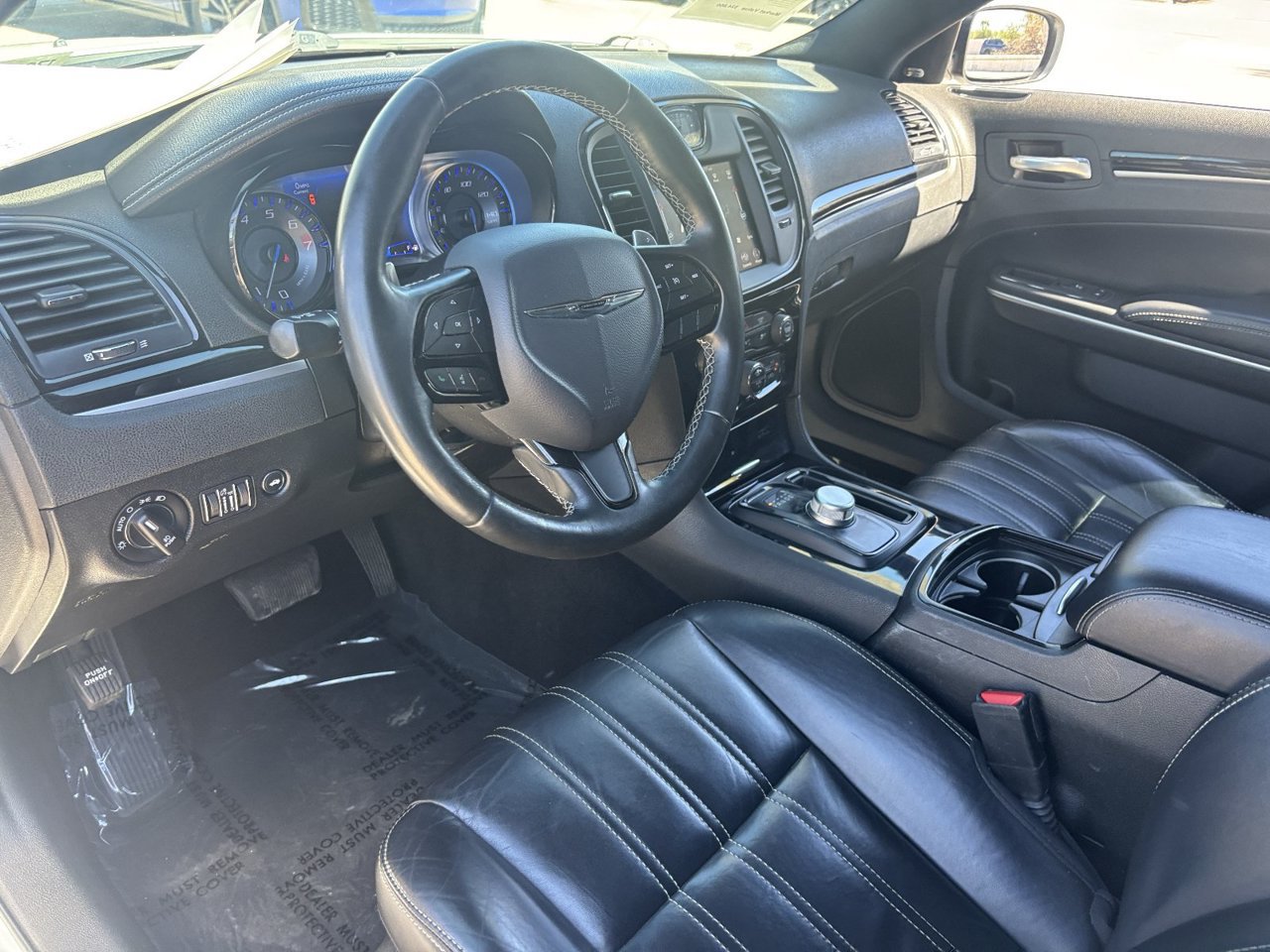 Used 2019 Chrysler 300 S w/ 300S Premium Group RWD image 16
