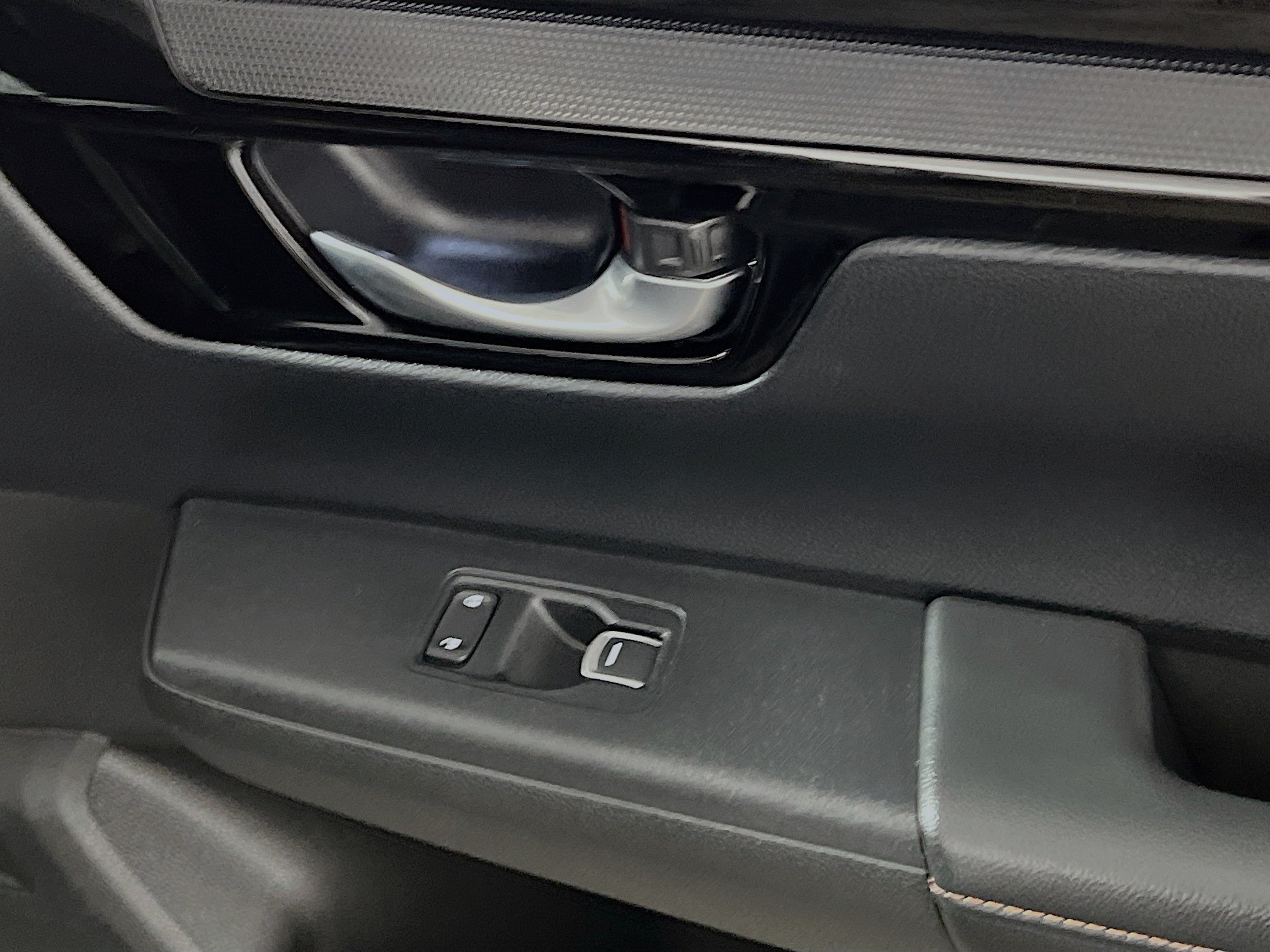 Used 2023 Honda CR-V Sport Touring image 32