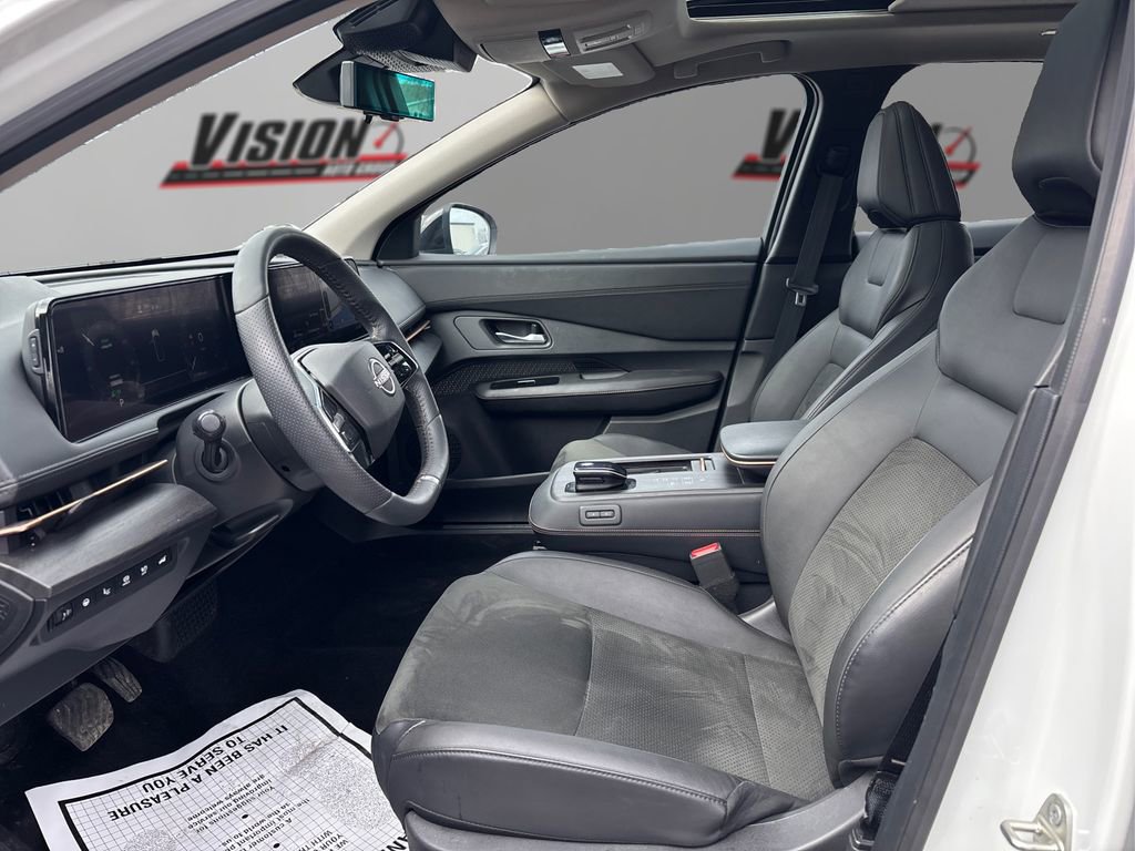 Used 2024 Nissan Ariya AWD image 9