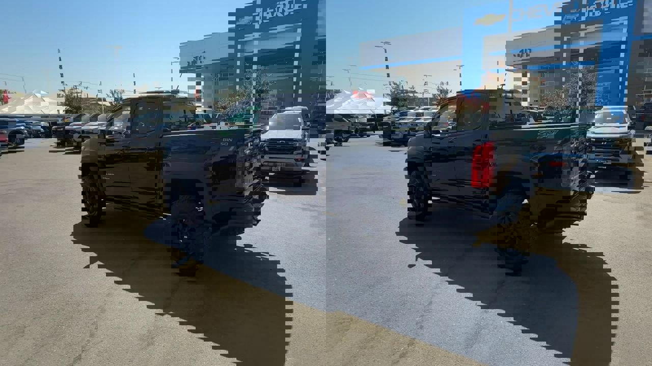 Used 2021 Chevrolet Colorado ZR2 w/ Colorado ZR2 Bison Edition image 5