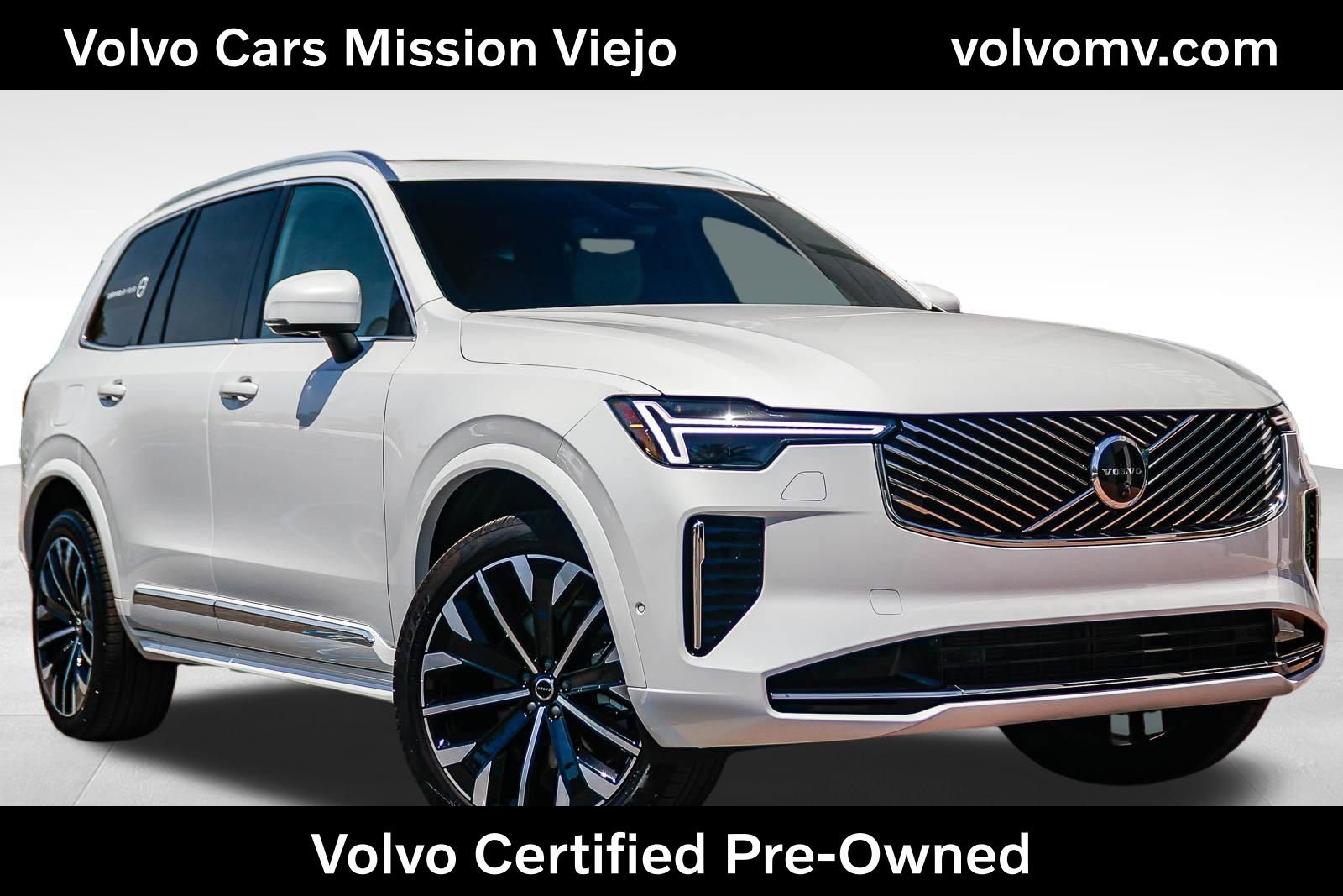 Used 2026 Volvo XC90 B5 Plus w/ Protection Package AWD/4WD image 1
