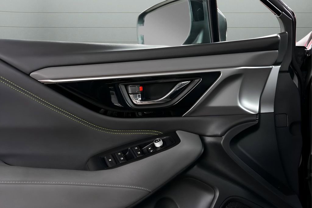 Used 2020 Subaru Outback Onyx Edition XT AWD/4WD image 38