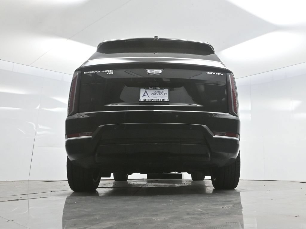 Used 2025 Cadillac Escalade IQ Luxury 2 w/ LPO, Premium Carpet Package AWD/4WD image 52