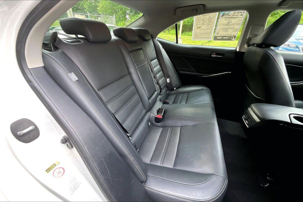 Used 2015 Lexus IS 350 AWD w/ Luxury Package image 16