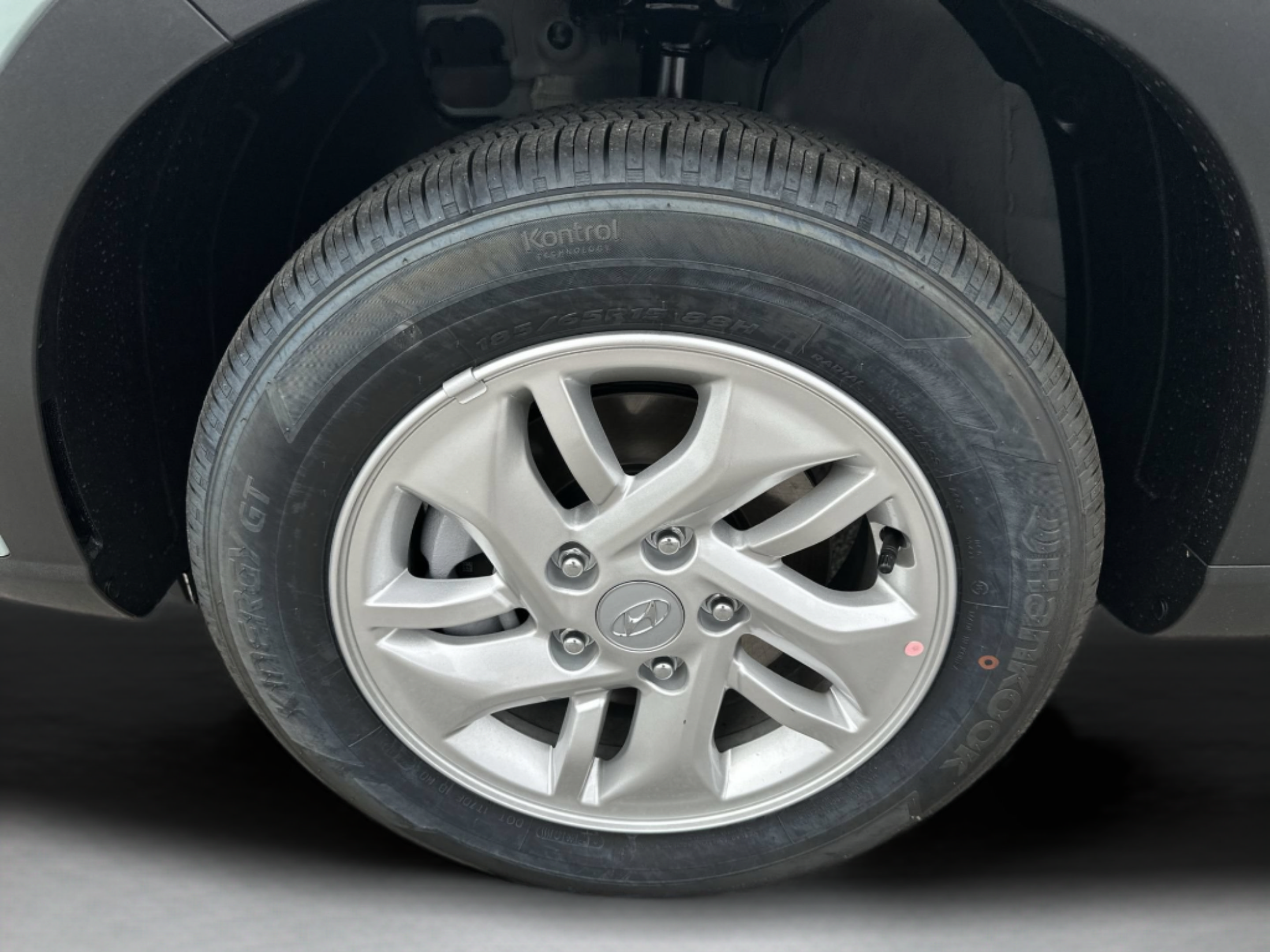 New 2026 Hyundai Venue SE FWD image 27