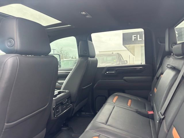 Used 2024 GMC Sierra 2500 AT4 w/ Technology Package image 7