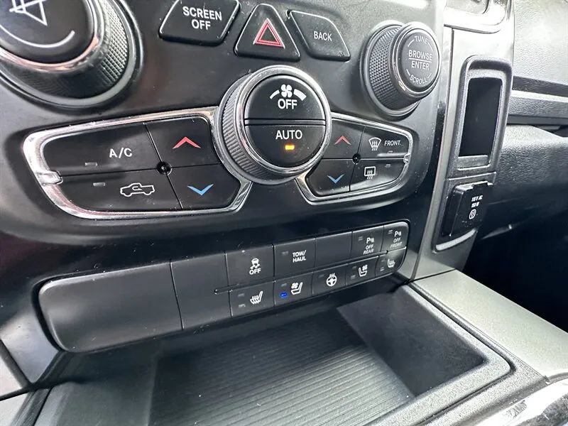 Used 2016 RAM 1500 Sport w/ Convenience Group AWD/4WD image 28