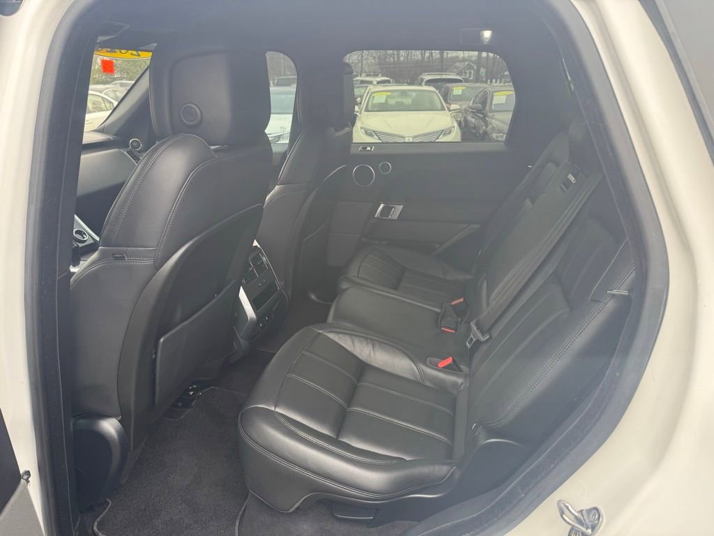 Used 2020 Land Rover Range Rover Sport SE image 29