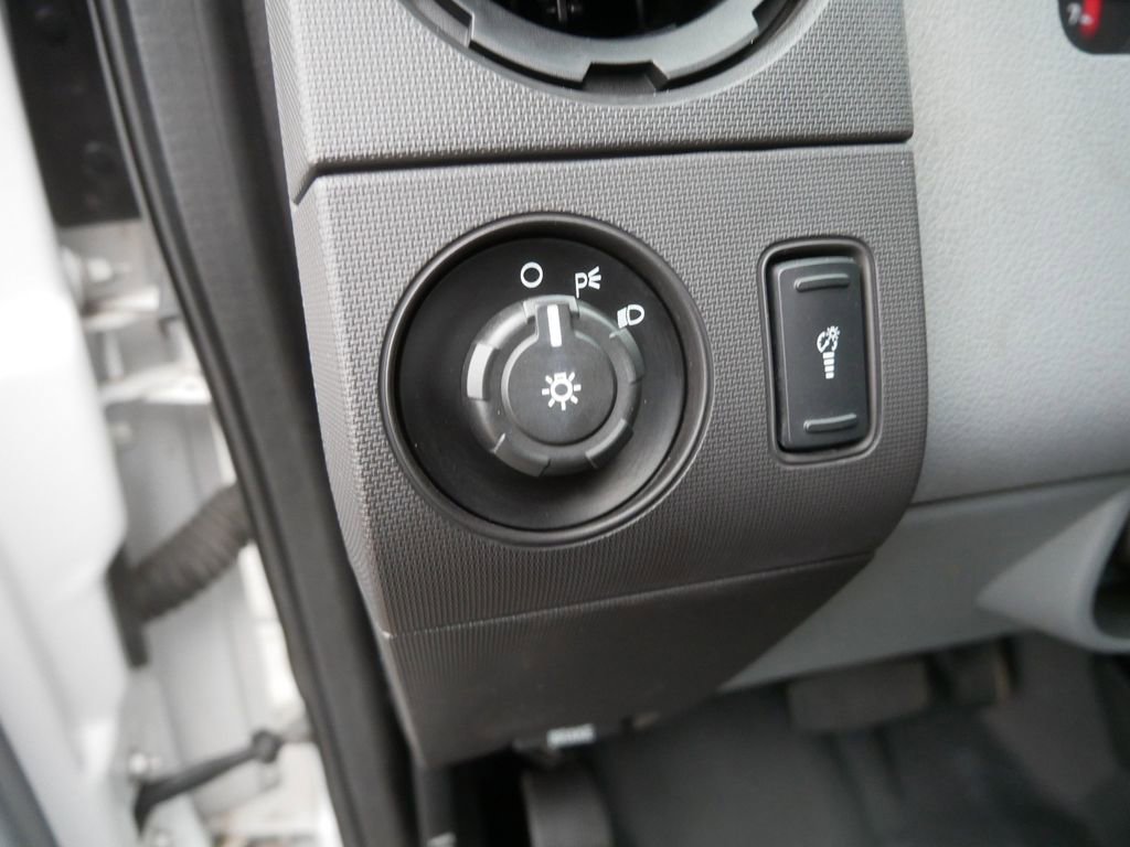Used 2016 Ford F250 XL w/ XL Appearance Package AWD/4WD image 13