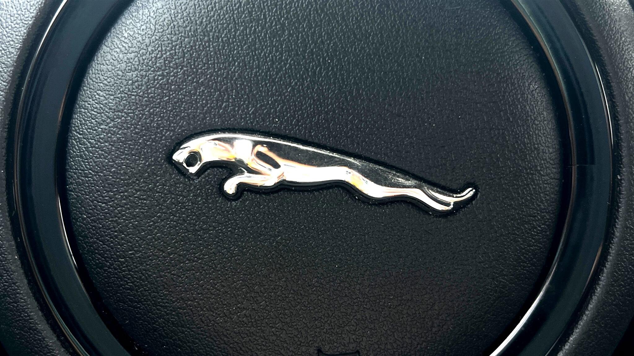 Used 2016 Jaguar F-TYPE S image 38