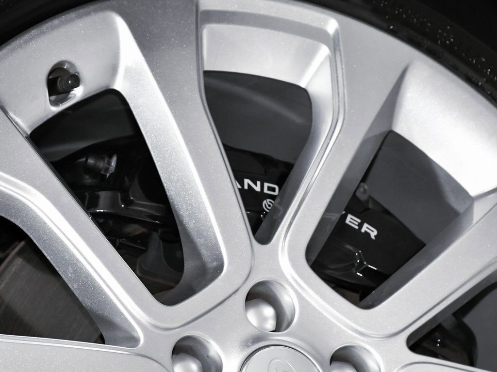 Used 2023 Land Rover Range Rover Sport SE Dynamic image 94